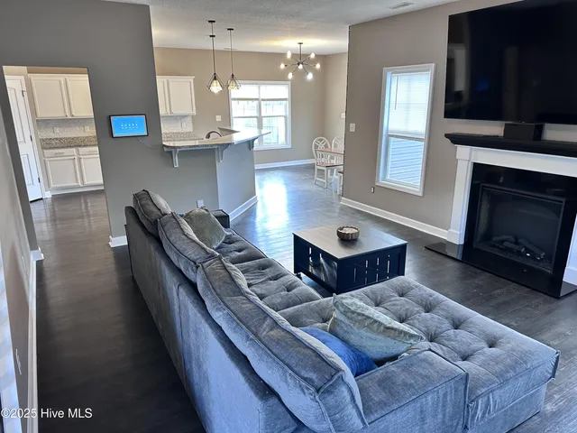 $360,000 | 820 Tuscarora Trail, Jacksonville, NC 28546