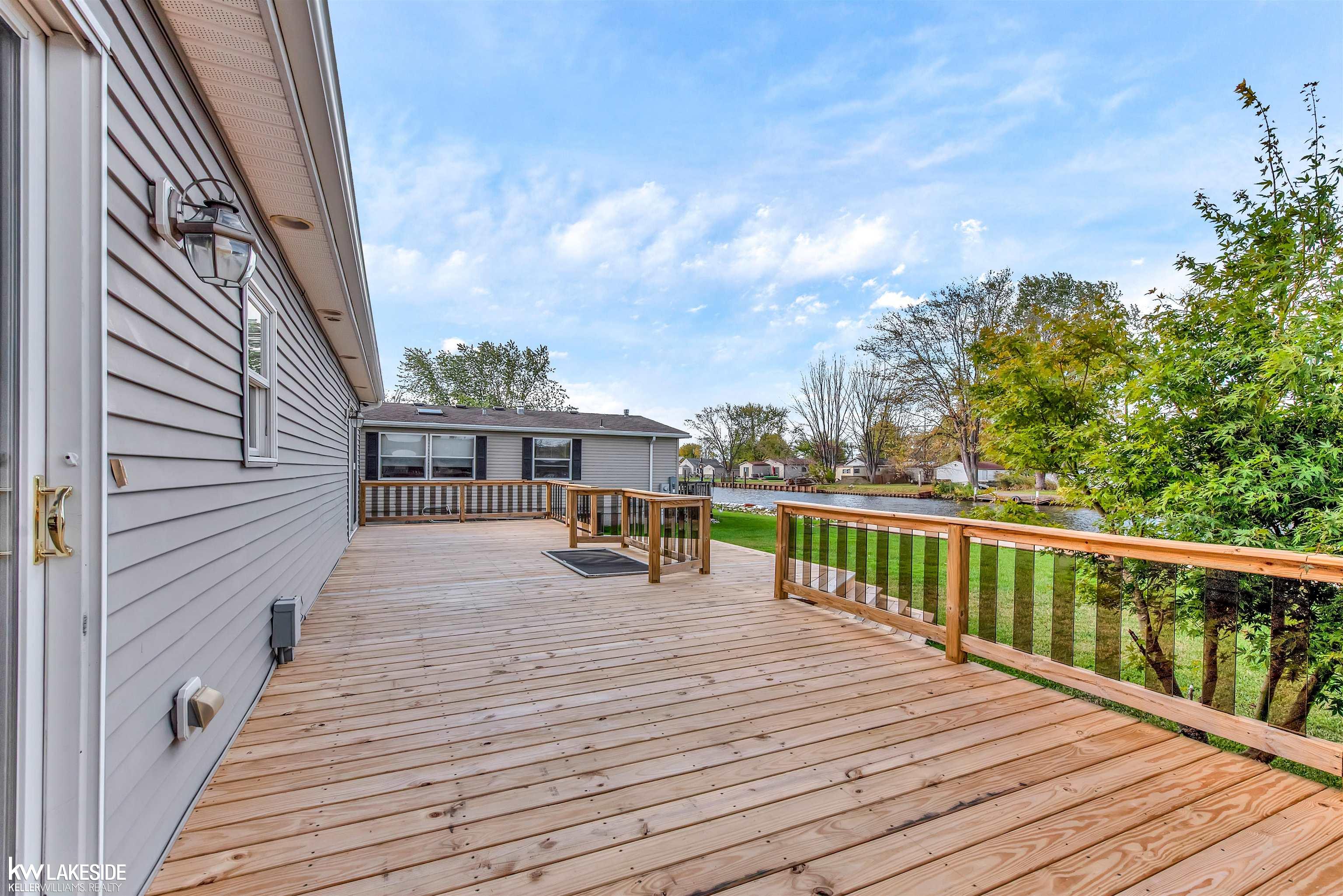 7342 Edlane Road Algonac, MI 48001 - Photo 4 of 19