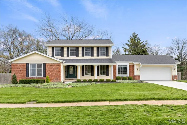 $699,000 | 1870 Buckington Drive, Chesterfield, MO 63017