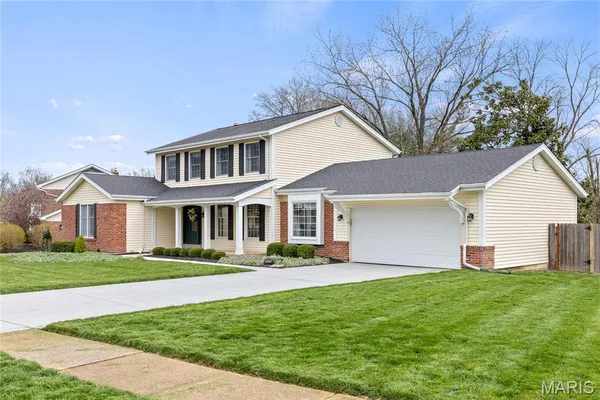 $699,000 | 1870 Buckington Drive, Chesterfield, MO 63017
