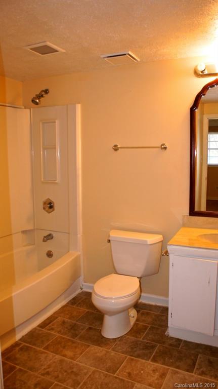 4914 Lawrence Orr Road Charlotte, NC 28212 - Photo 16 of 23