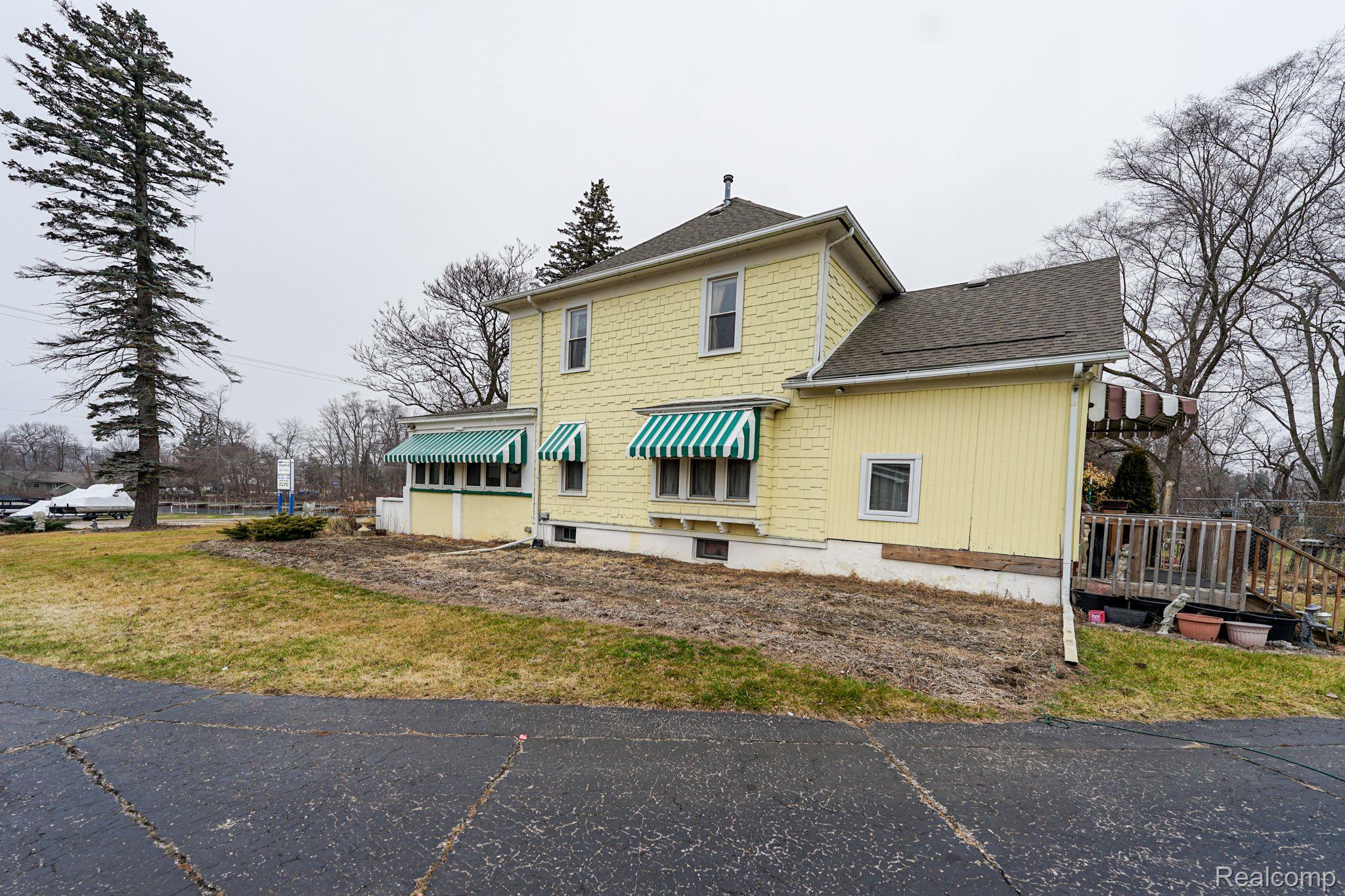 14017 Fenton Road Fenton, MI 48430 - Photo 39 of 39