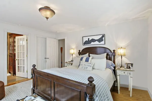 $10,000 | 642 Agaming Road, Fontana, WI 53125