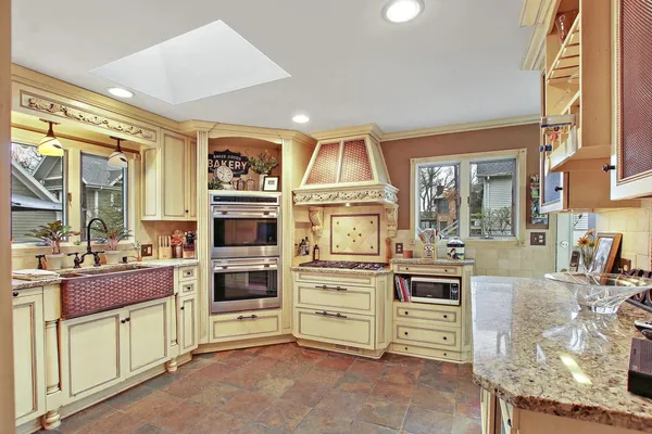 $10,000 | 642 Agaming Road, Fontana, WI 53125