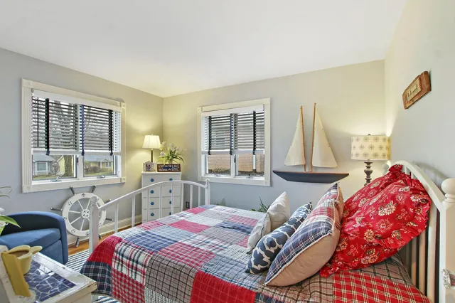 $10,000 | 642 Agaming Road, Fontana, WI 53125