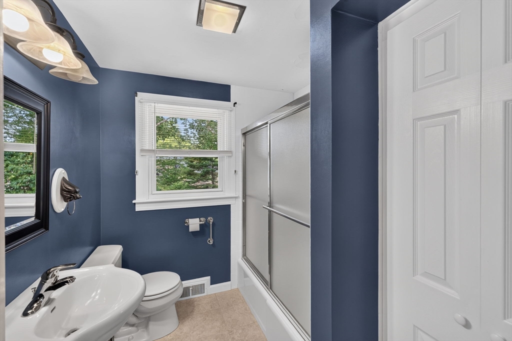 414 Archer Street Fall River, MA 02720 - Photo 19 of 36