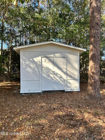 $135,000 | 2307 Ladnier Road, Gautier, MS 39553