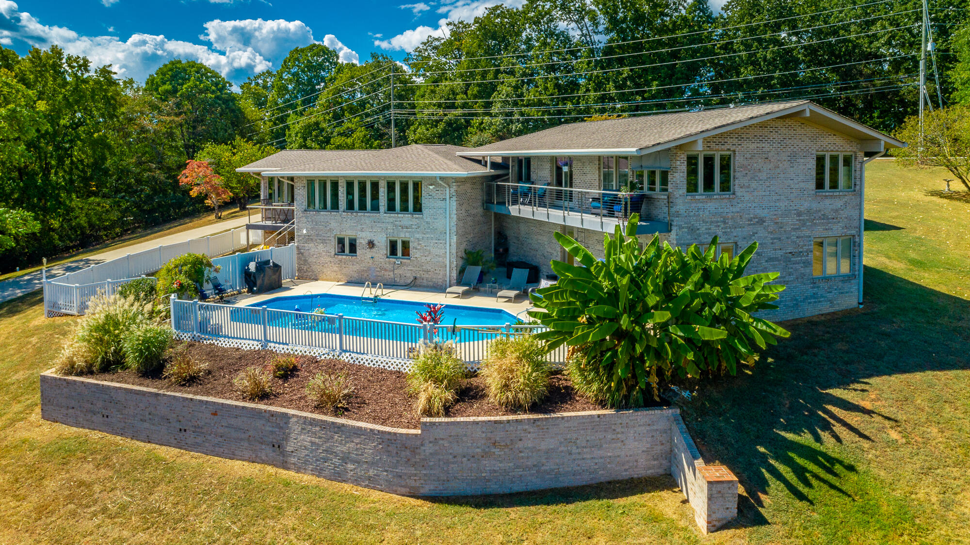 6530 Fairview Road Hixson, TN 37343 - Photo 1 of 77 6530 Fairview Road HD-167