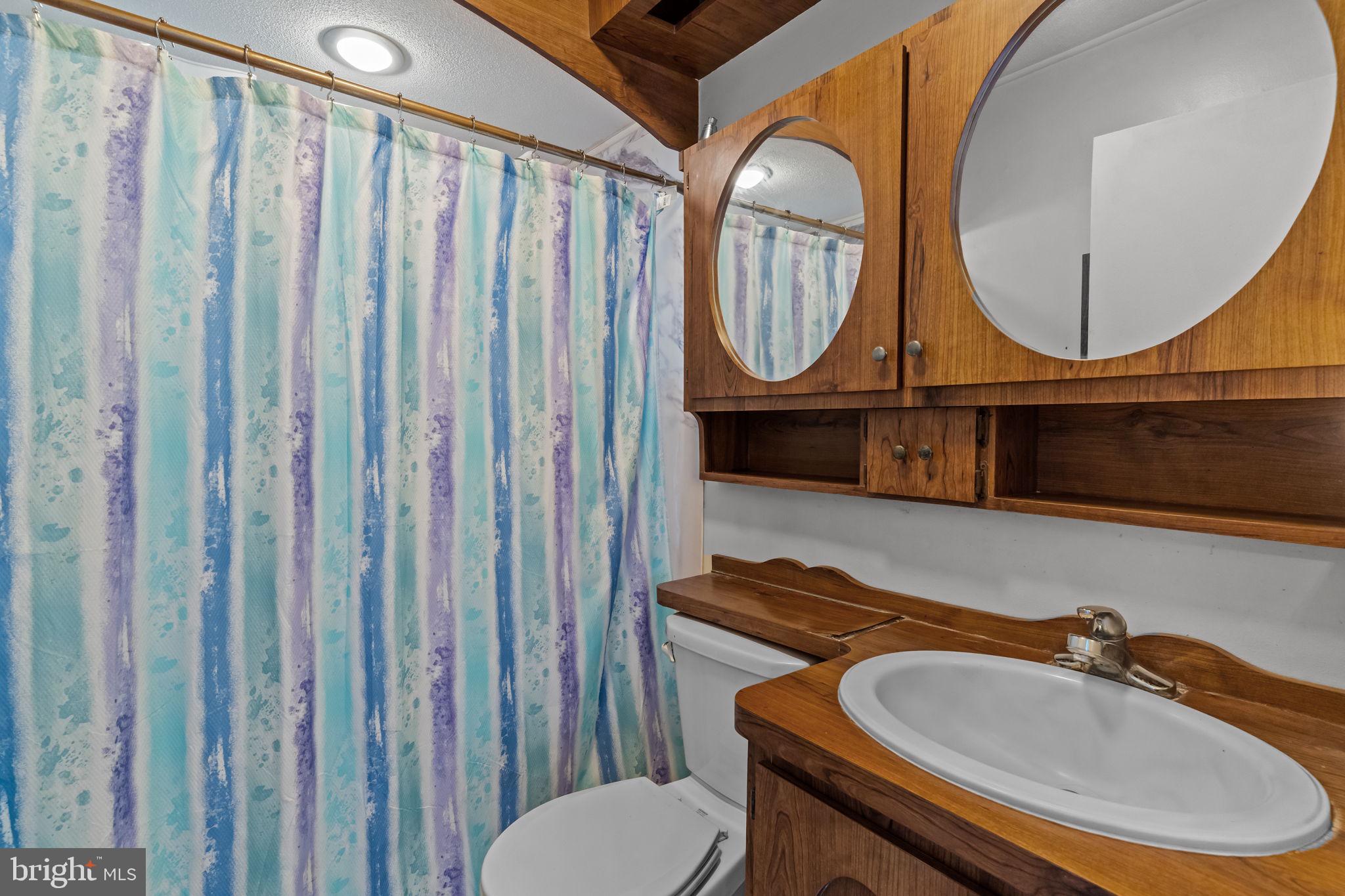 14 Vista Road Levittown, PA 19057 - Photo 14 of 26 Bathroom