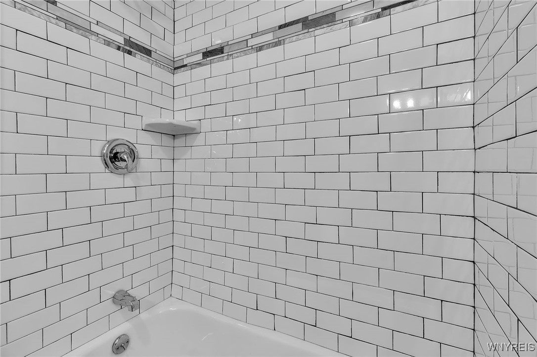 481 7th Street Buffalo, NY 14201 - Photo 15 of 42