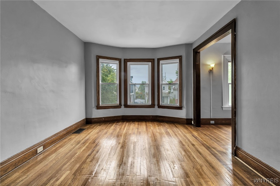 481 7th Street Buffalo, NY 14201 - Photo 18 of 42