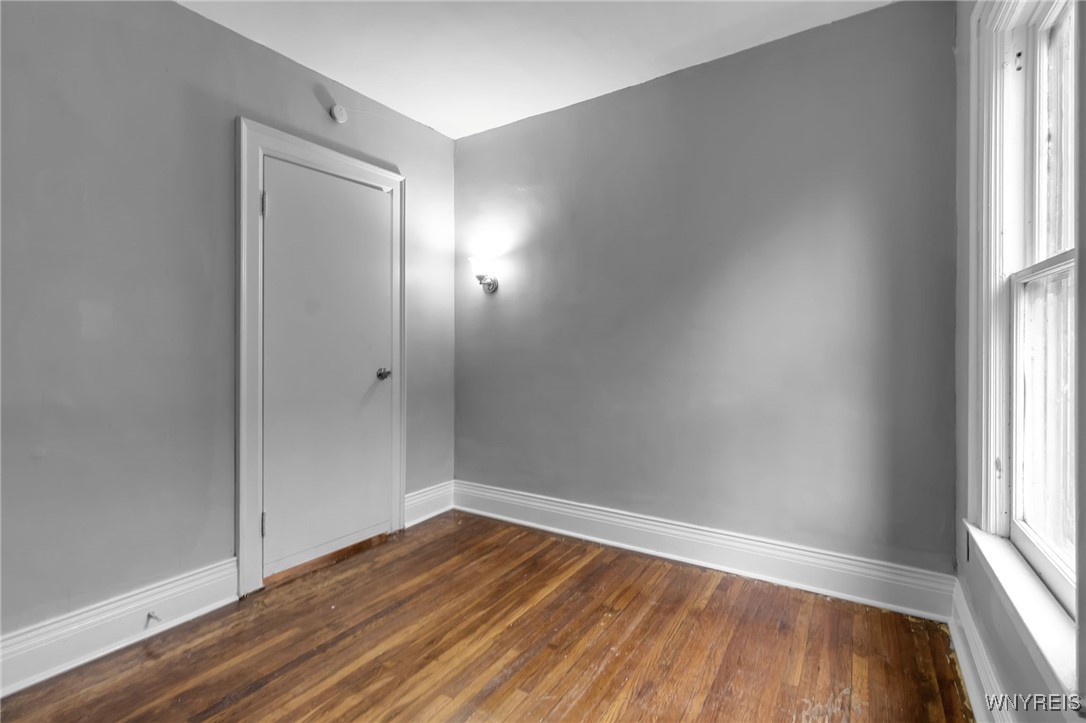 481 7th Street Buffalo, NY 14201 - Photo 24 of 42