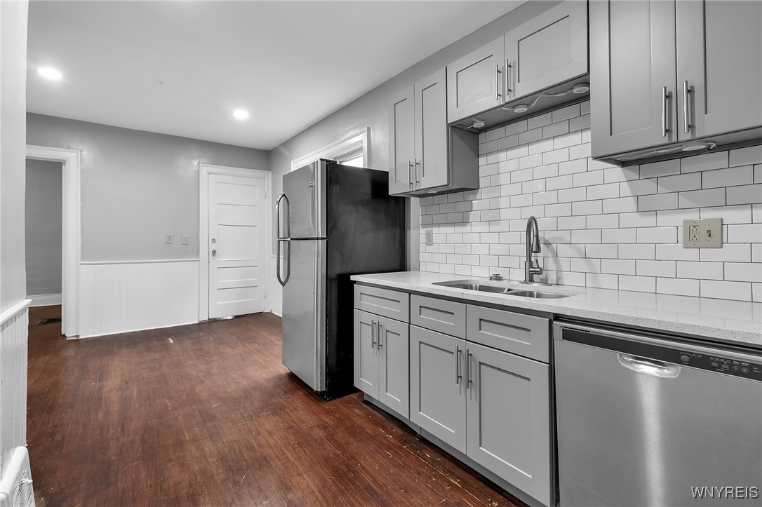 481 7th Street Buffalo, NY 14201 - Photo 9 of 42