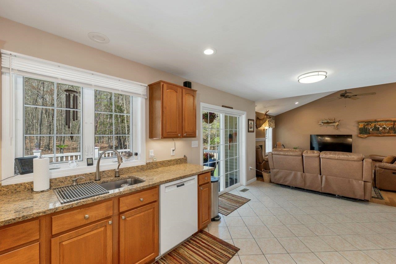 303 Lords Mill Road Epsom, NH 03234 - Photo 18 of 57