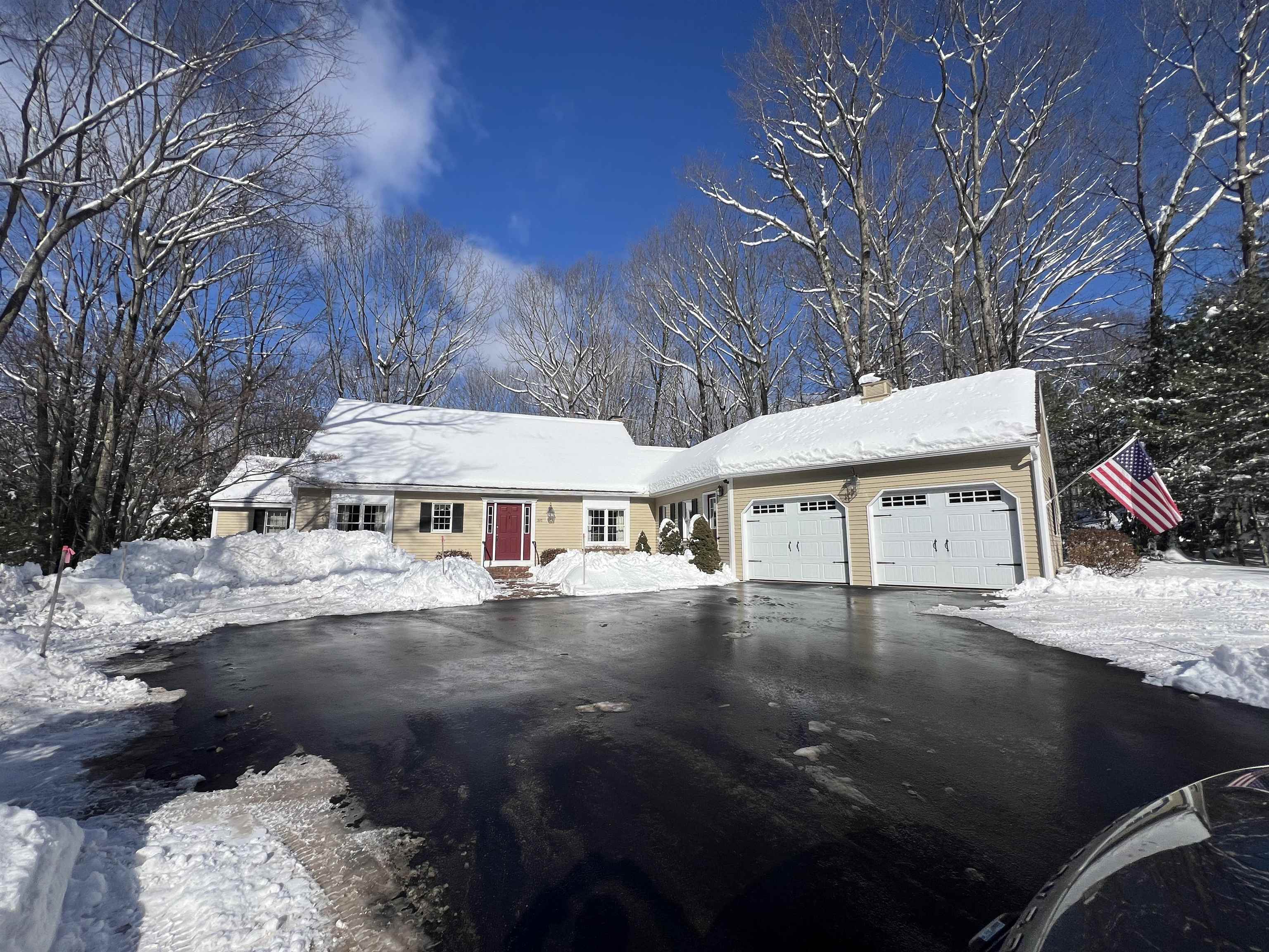 345 Forest Road Wolfeboro, NH 03894 - Photo 1 of 52 Gallery Image 1