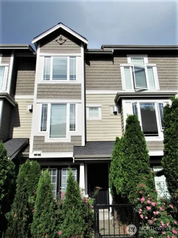 $3,600 | 421 Federal Avenue East, Seattle, WA 98102