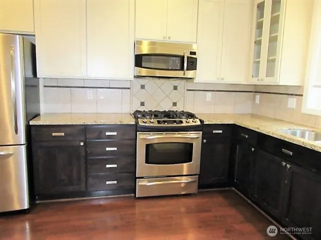 $3,600 | 421 Federal Avenue East, Seattle, WA 98102