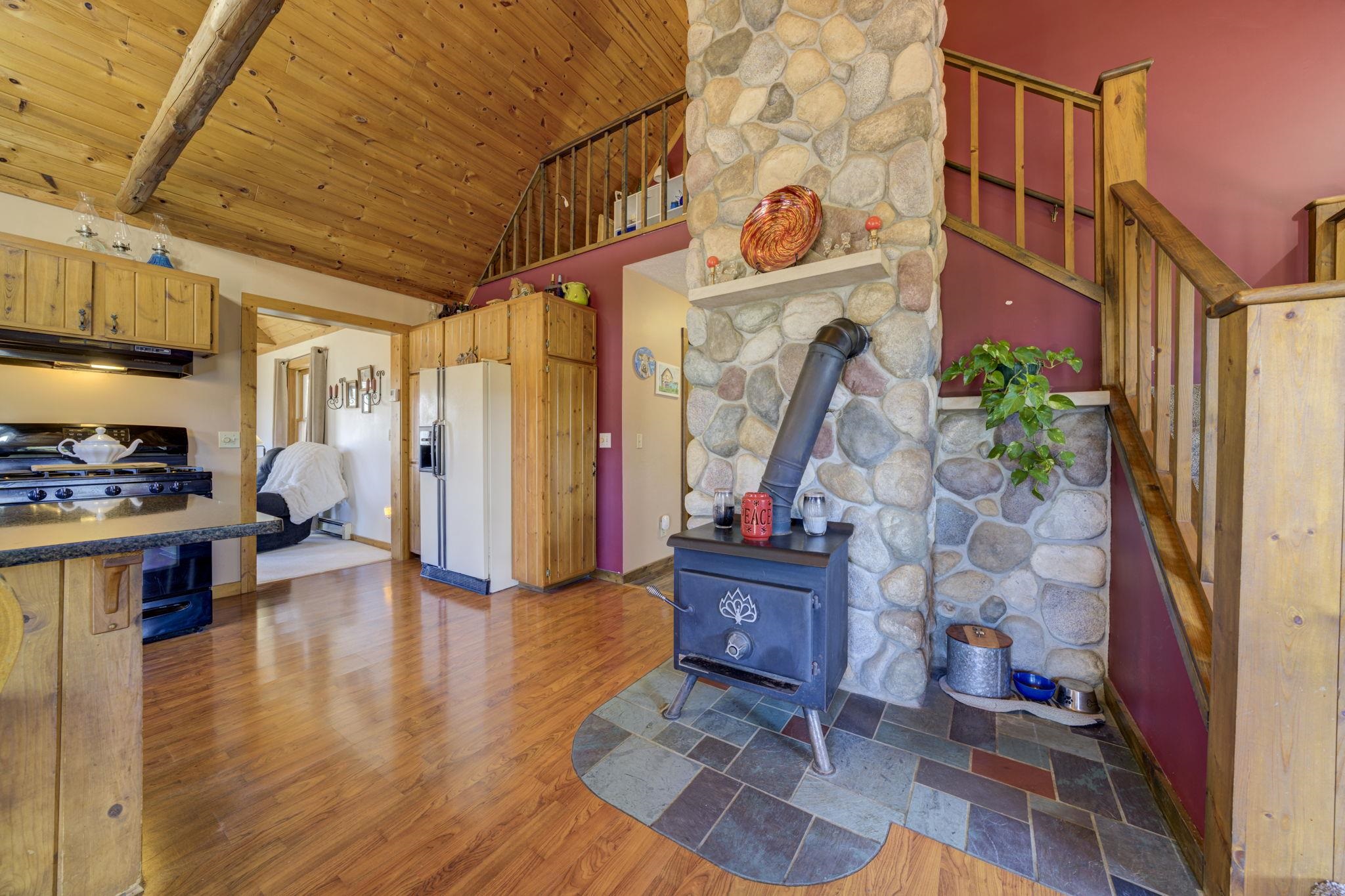 7556 Kingsley Road Kingsley, MI 49649 - Photo 9 of 66 Gallery Image 9