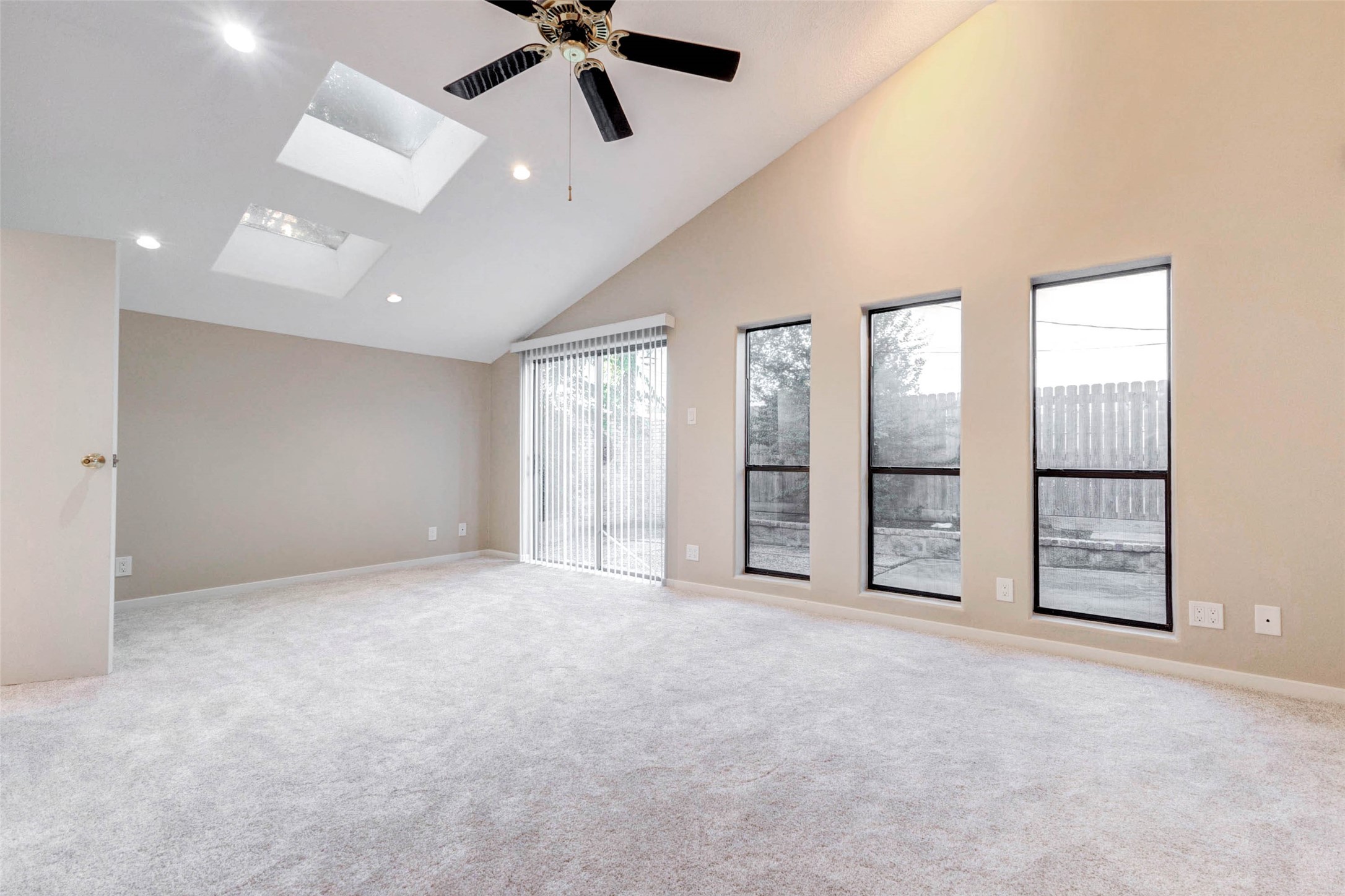 9650 Val Verde Street Houston, TX 77063 - Photo 33 of 50
