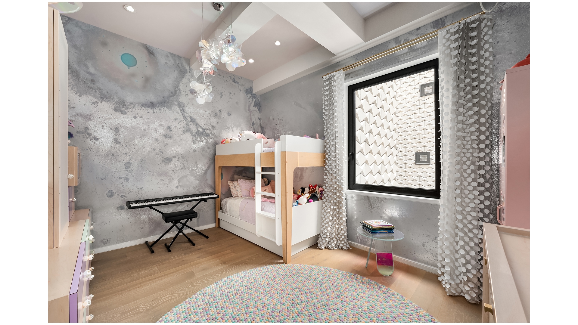 11 Beach Street, Unit 5B Manhattan, NY 10013 - Photo 9 of 11