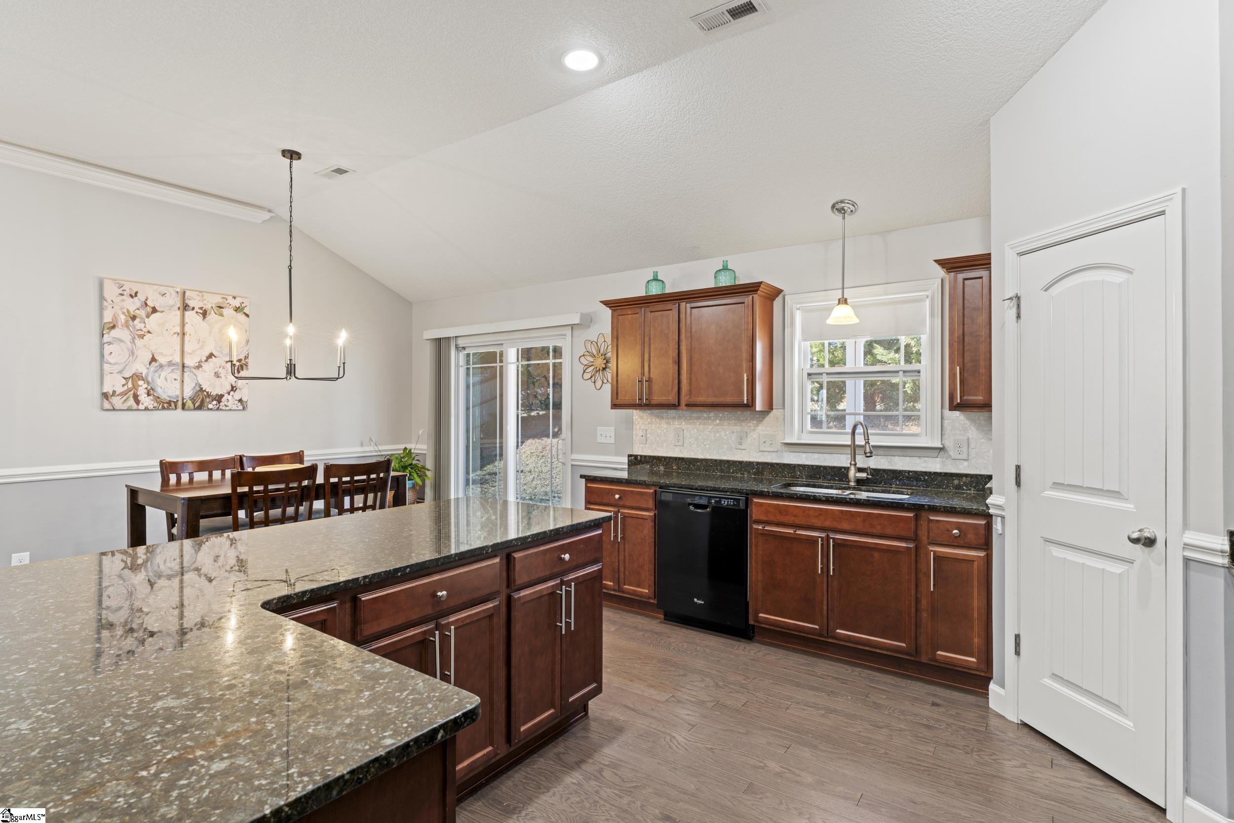 17 Robin Drive Anderson, SC 29626 - Photo 14 of 40