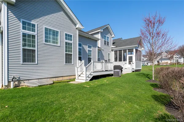 $689,000 | 50 Stratford Lane, Wappingers Falls, NY 12590