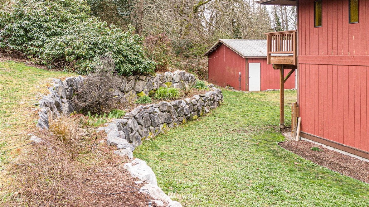 6433 Southwest Luana Beach Road Vashon, WA 98070 - Photo 11 of 37 Gallery Image 11