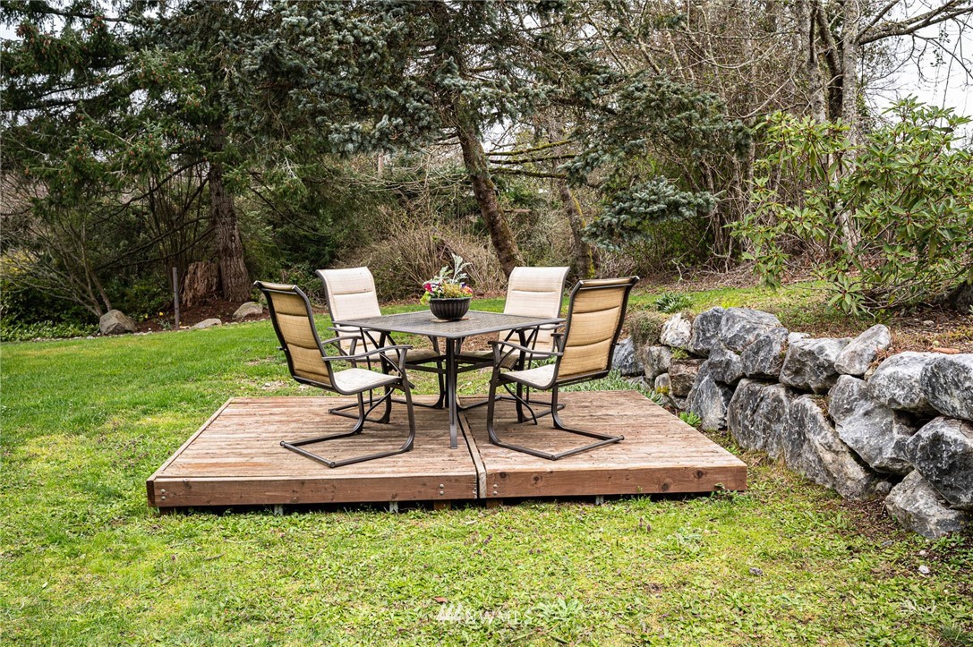 6433 Southwest Luana Beach Road Vashon, WA 98070 - Photo 31 of 37 Gallery Image 31