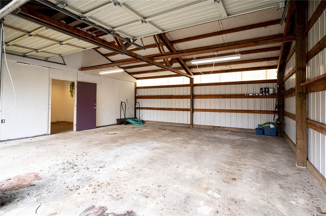 6433 Southwest Luana Beach Road Vashon, WA 98070 - Photo 35 of 37 Gallery Image 35