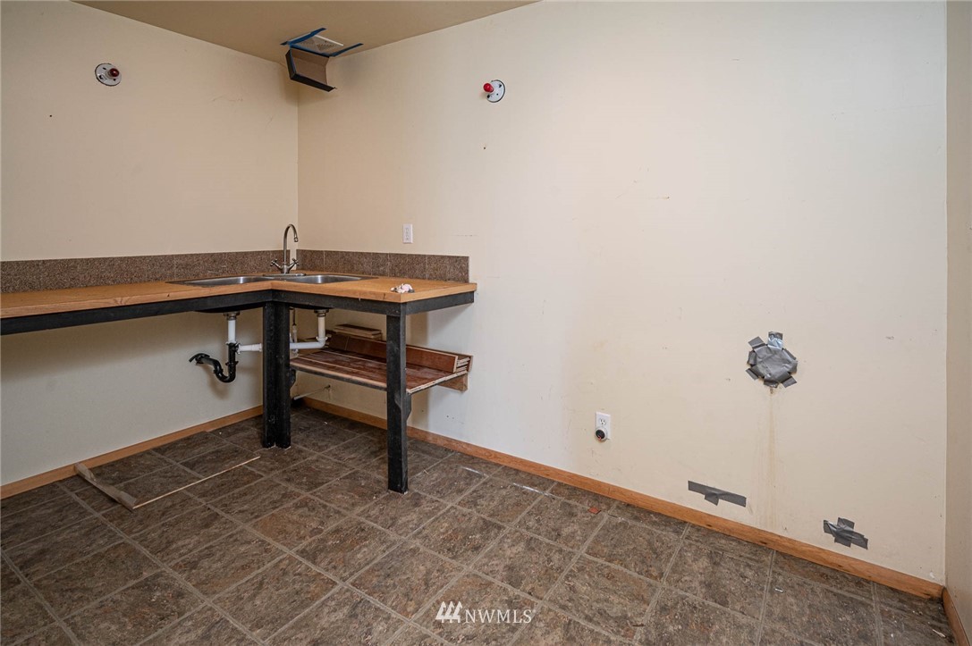 6433 Southwest Luana Beach Road Vashon, WA 98070 - Photo 37 of 37 Gallery Image 37
