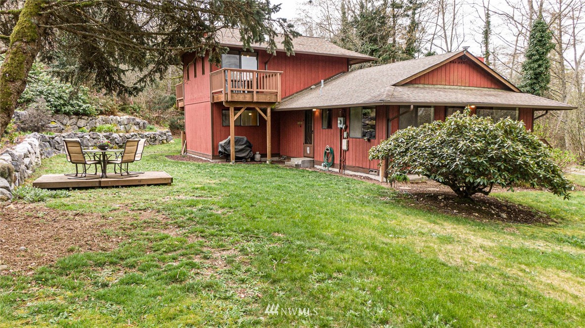 6433 Southwest Luana Beach Road Vashon, WA 98070 - Photo 8 of 37 Gallery Image 8