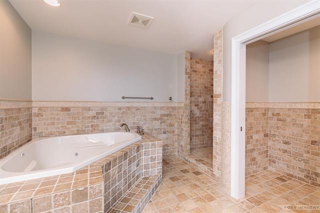 625 North Segoe Road Madison, WI 53705 - Photo 7 of 19