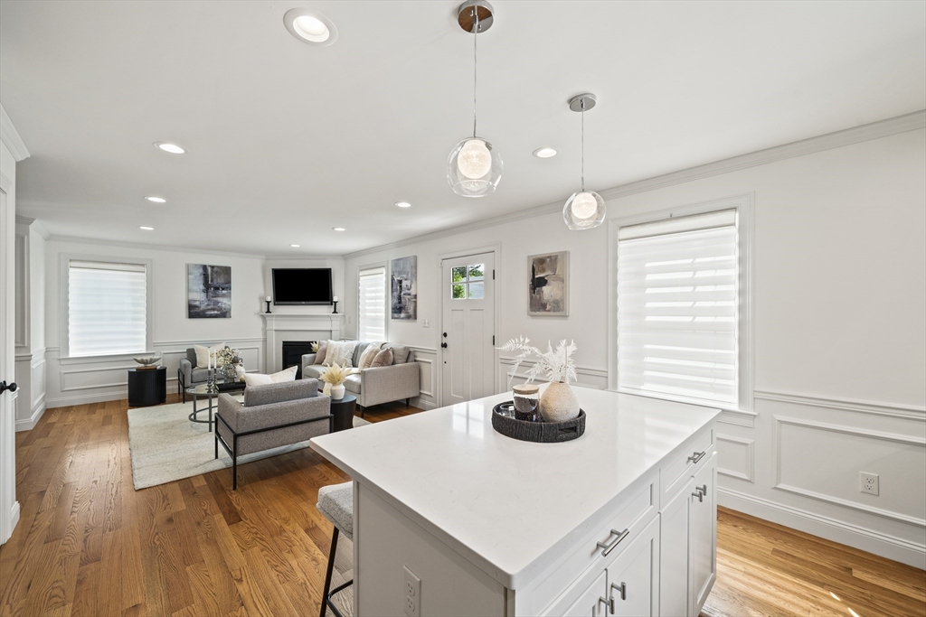 61 Gale Street, Unit 1 Waltham, MA 02453 - Photo 6 of 42