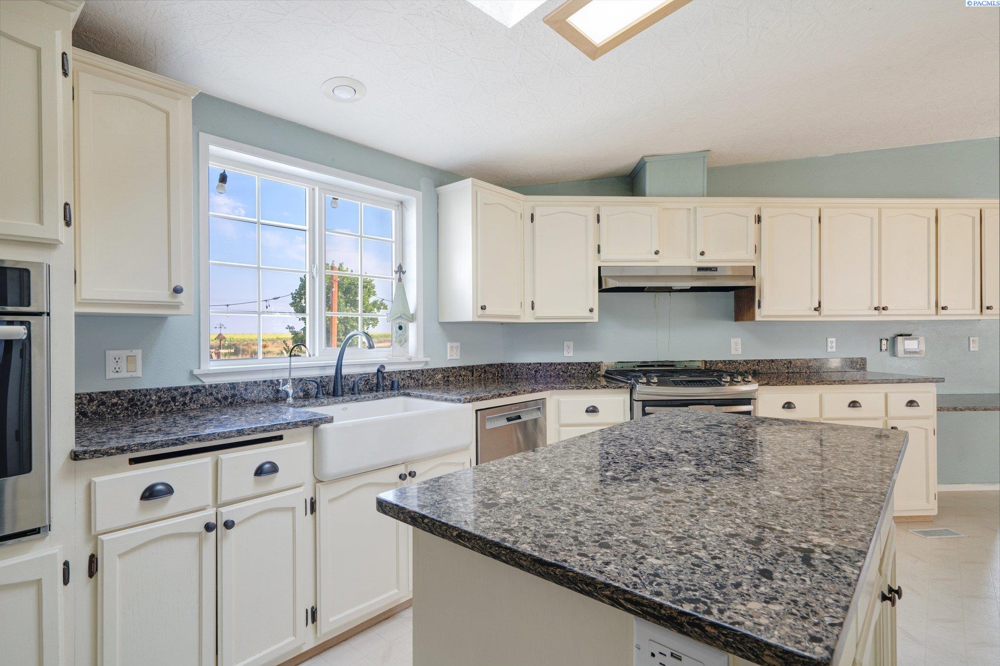 30804 East Ruppert Road Benton City, WA 99320 - Photo 15 of 28 Gallery Image 15