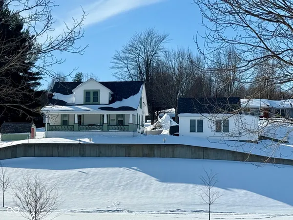 $270,000 | 22198 Main Street, Oldenburg, IN 47036