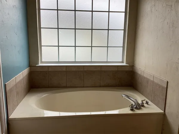 $2,895 | 7774 Park Downs Drive, Fort Worth, TX 76137