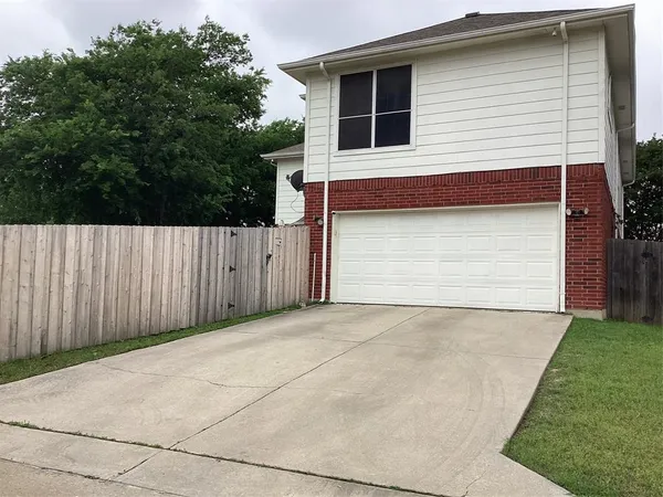 $2,895 | 7774 Park Downs Drive, Fort Worth, TX 76137