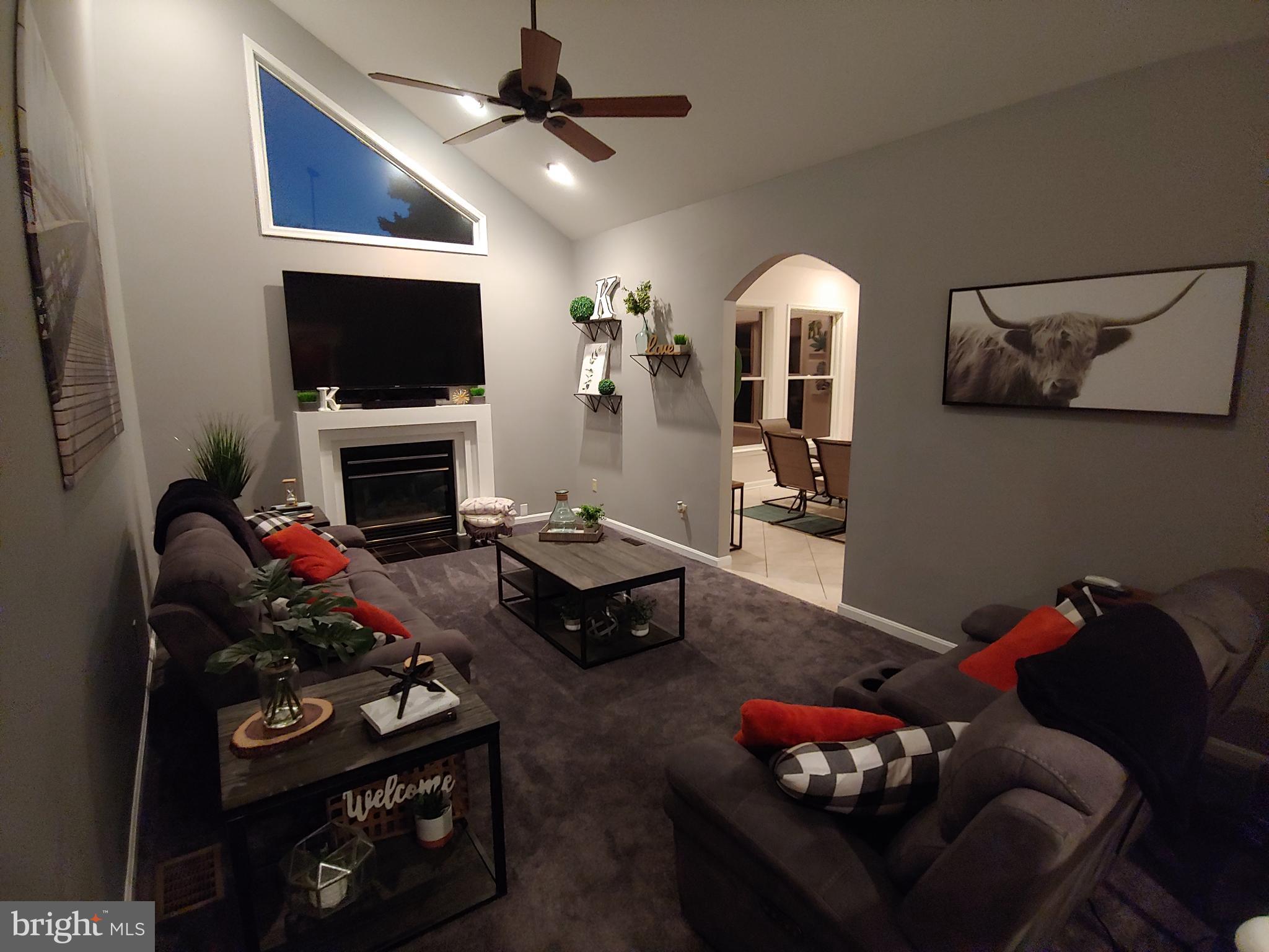 6 Roland Place Bel Air, MD 21014 - Photo 15 of 48 FAMILY ROOM WITH VAULTED CEILING