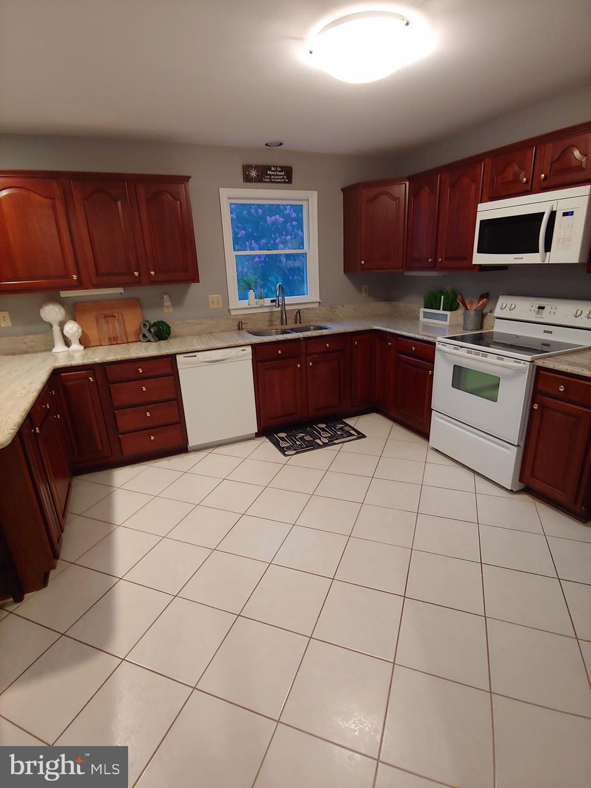 6 Roland Place Bel Air, MD 21014 - Photo 9 of 48 LARGE, CHEF'S DREAM KITCHEN