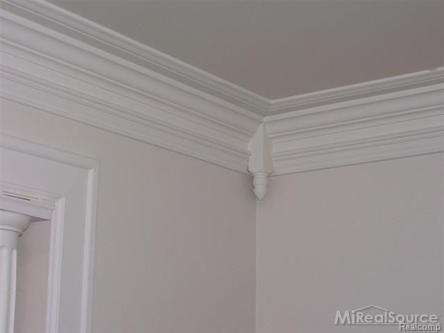 1079 Hemlock Drive Rochester, MI 48307 - Photo 47 of 53 40.jpg