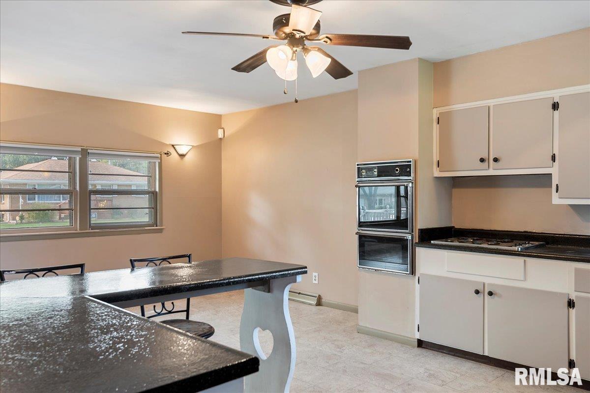 1813 East Pickett Street Springfield, IL 62703 - Photo 11 of 27