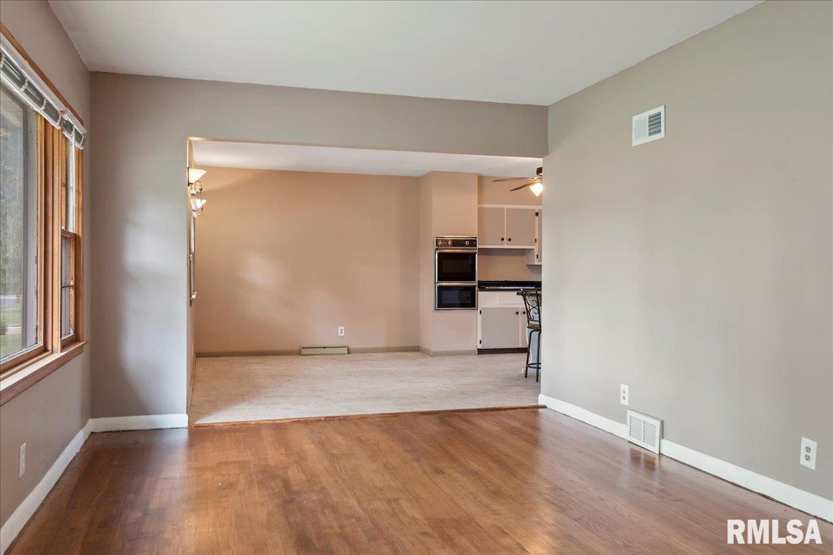 1813 East Pickett Street Springfield, IL 62703 - Photo 5 of 27