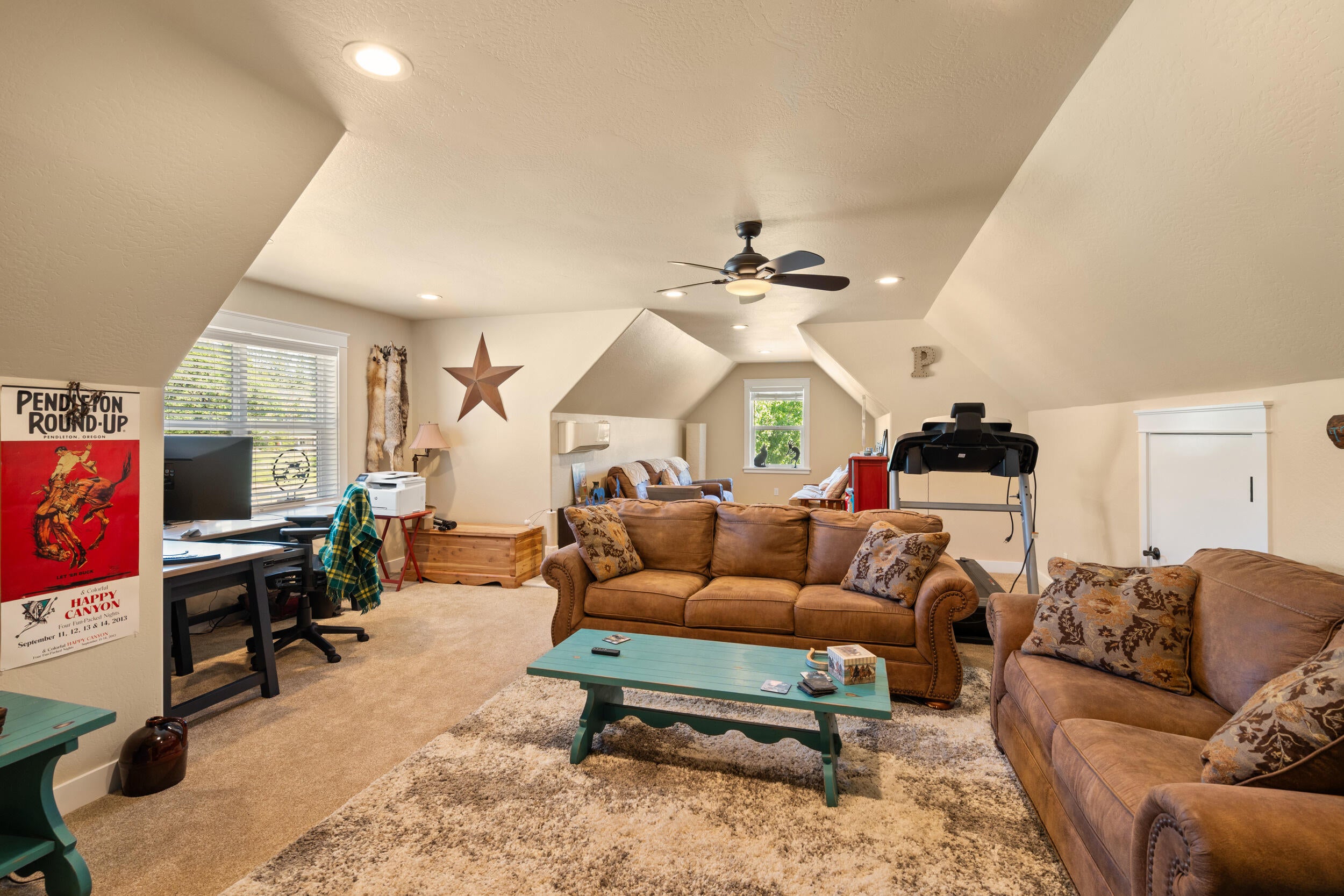 7765 Colonial Way Central Point, OR 97502 - Photo 29 of 50 Family Recreation Room Upstairs