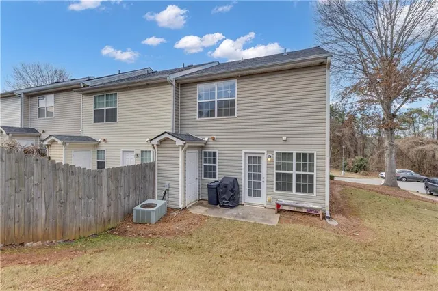 $235,000 | 127 Chastain Circle, Newnan, GA 30263