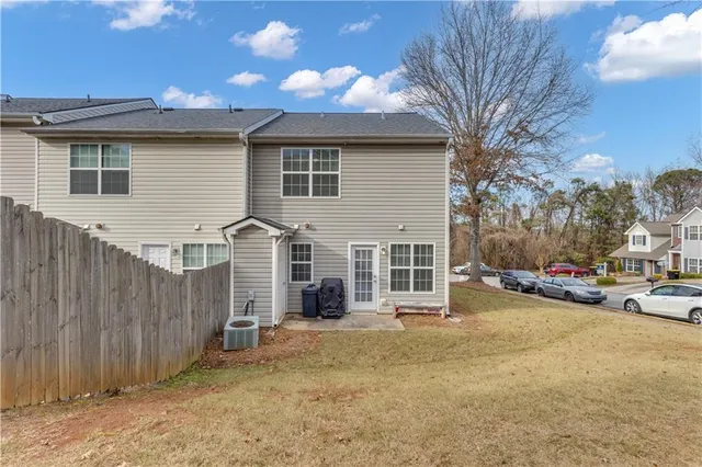 $235,000 | 127 Chastain Circle, Newnan, GA 30263