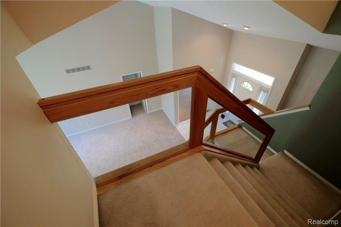 1535 Cardinal Ridge Court West Bloomfield, MI 48324 - Photo 22 of 36 DSCF3430.jpg