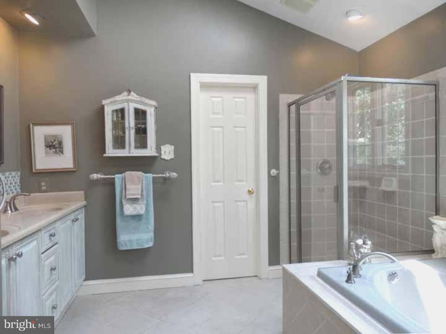 1048 South Kimbles Road Yardley, PA 19067 - Photo 19 of 24 Master Bathroom