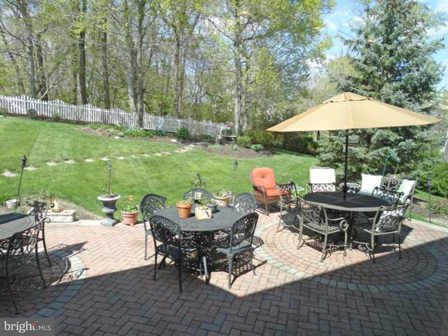 1048 South Kimbles Road Yardley, PA 19067 - Photo 23 of 24 Patio
