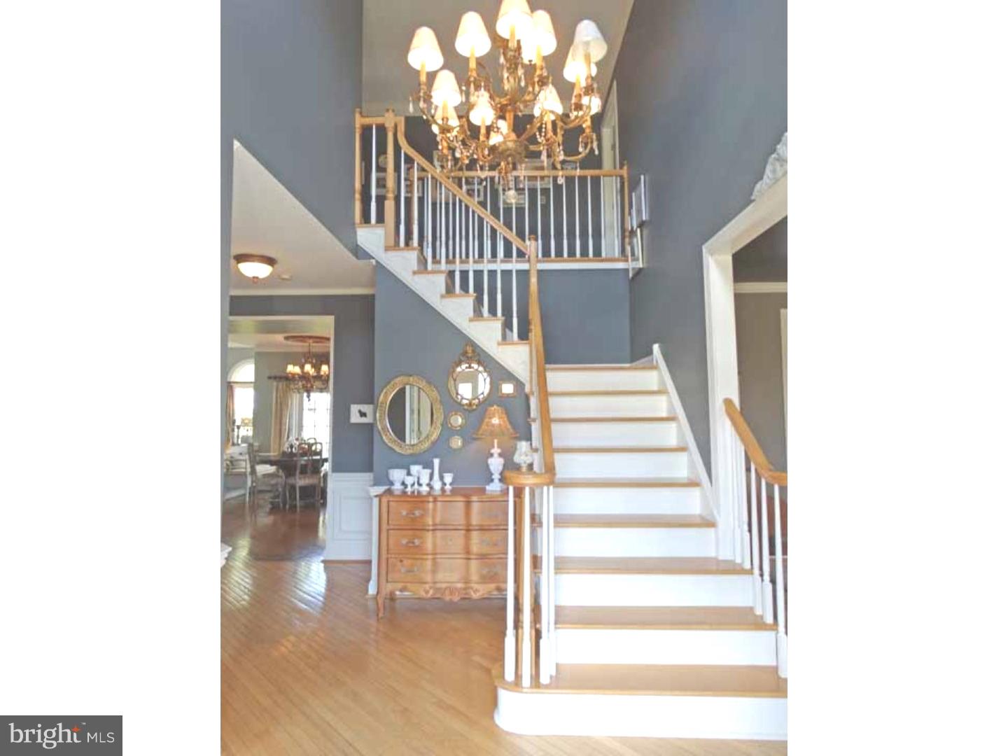 1048 South Kimbles Road Yardley, PA 19067 - Photo 4 of 24 Foyer