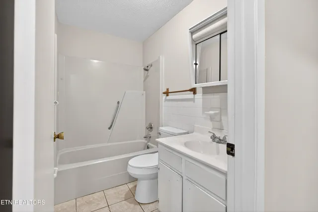 $1,500 | 1426 Mountain Ranch Road, Unit F, Newport, TN 37821